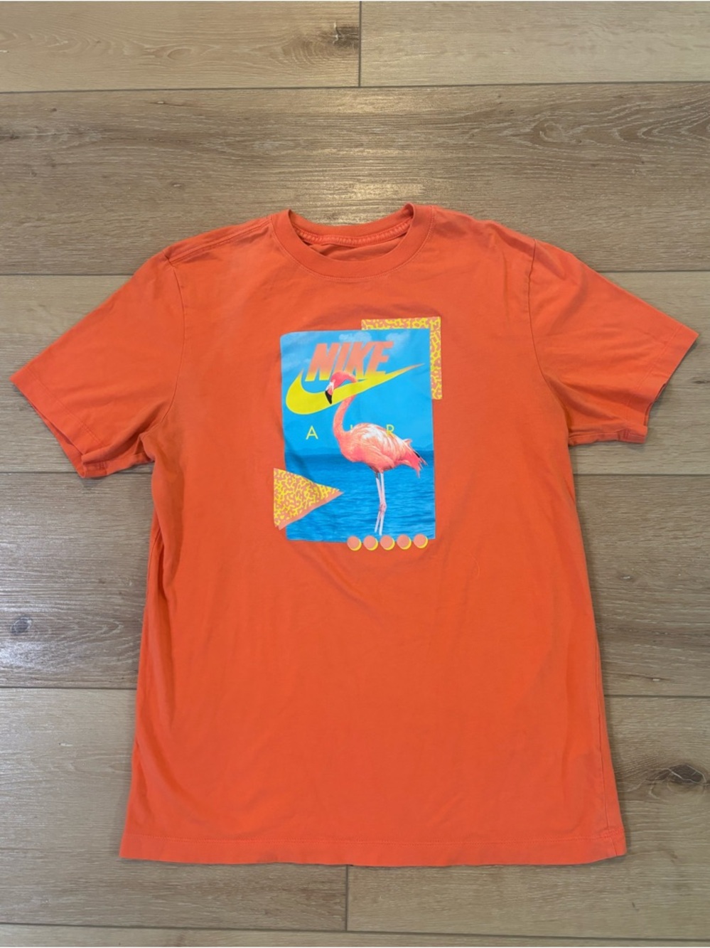 Nike Air  Flamingo Graphic Tee Medium
